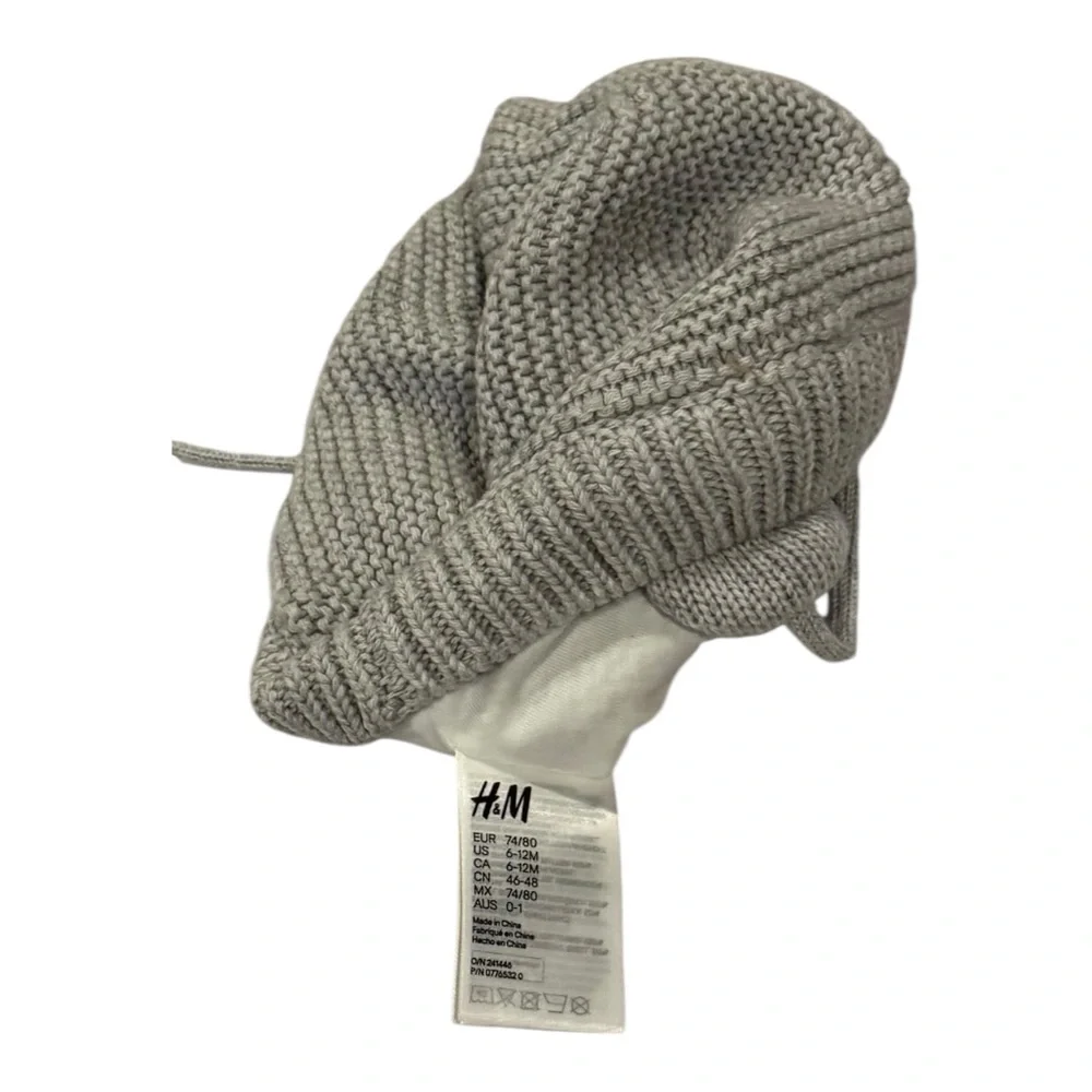 H&M‎ Gray Knit Kids Hat with Ear Flaps